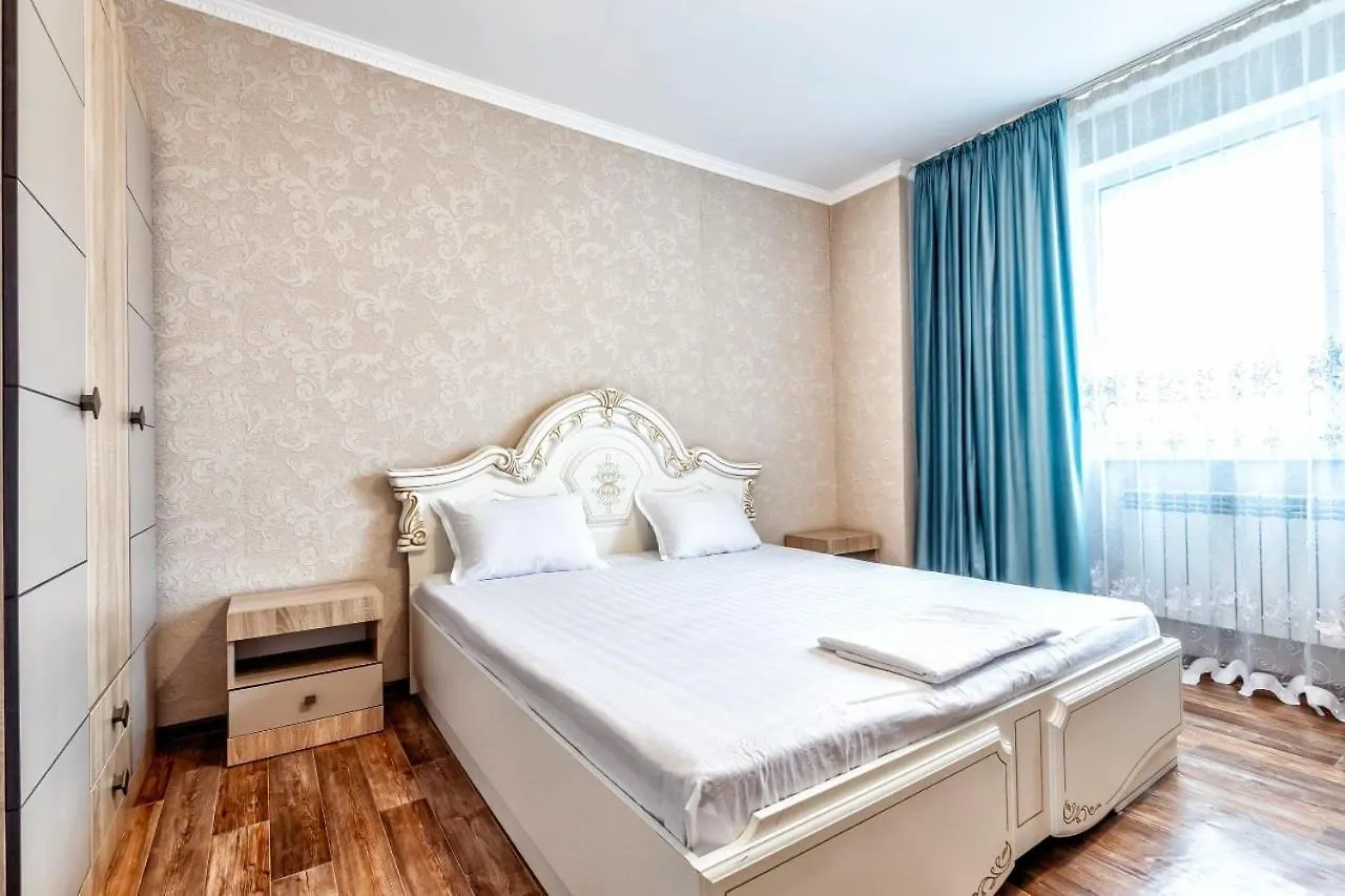Apartment Уютная, Просторная Квартира В Самом Центре Столицы Nur-Sultan